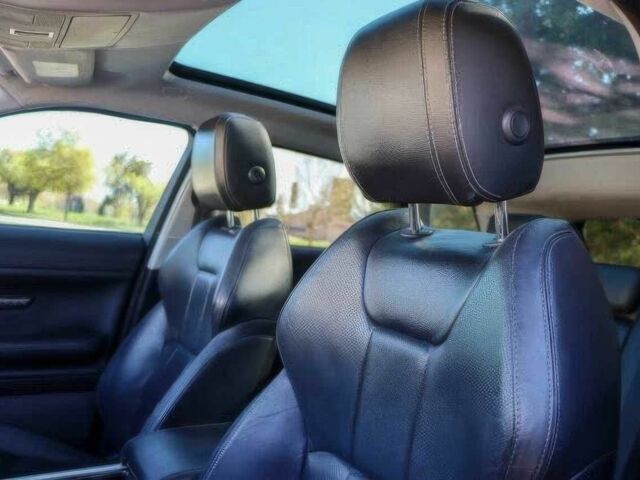 Красный Ленд Ровер Рендж Ровер Эвок, объемом двигателя 2 л и пробегом 41 тыс. км за 4500 $, фото 11 на Automoto.ua