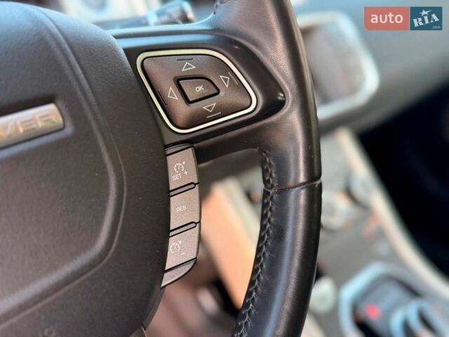 Червоний Ленд Ровер Рендж Ровер Евок, об'ємом двигуна 2 л та пробігом 104 тис. км за 26790 $, фото 27 на Automoto.ua