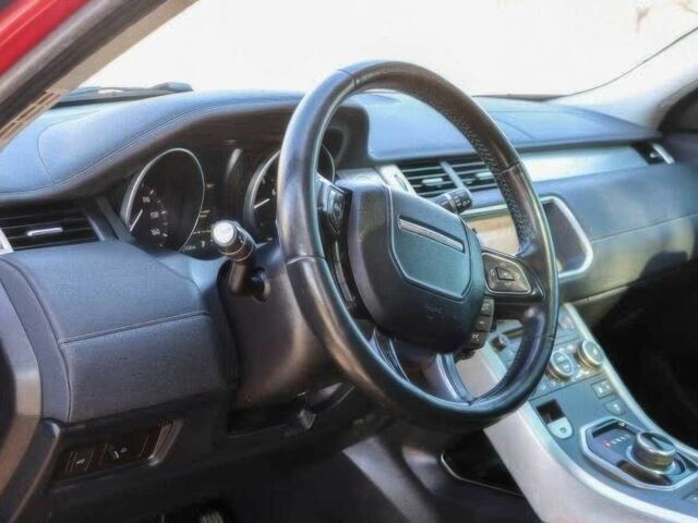 Красный Ленд Ровер Рендж Ровер Эвок, объемом двигателя 2 л и пробегом 41 тыс. км за 4500 $, фото 9 на Automoto.ua