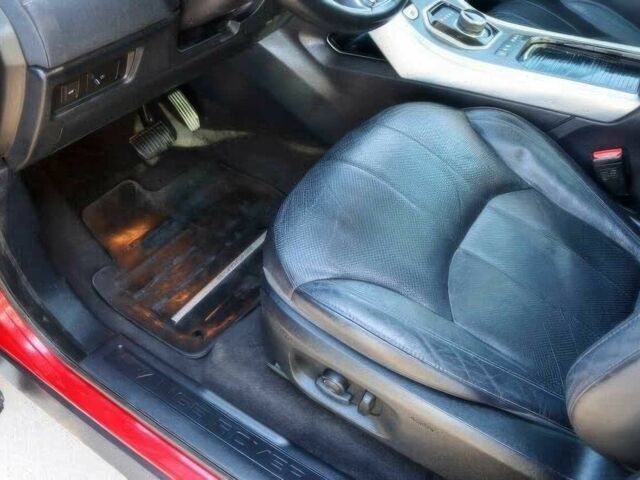 Красный Ленд Ровер Рендж Ровер Эвок, объемом двигателя 2 л и пробегом 41 тыс. км за 4500 $, фото 10 на Automoto.ua