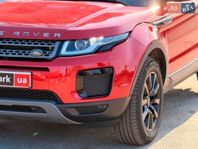 Червоний Ленд Ровер Рендж Ровер Евок, об'ємом двигуна 2 л та пробігом 104 тис. км за 26790 $, фото 3 на Automoto.ua
