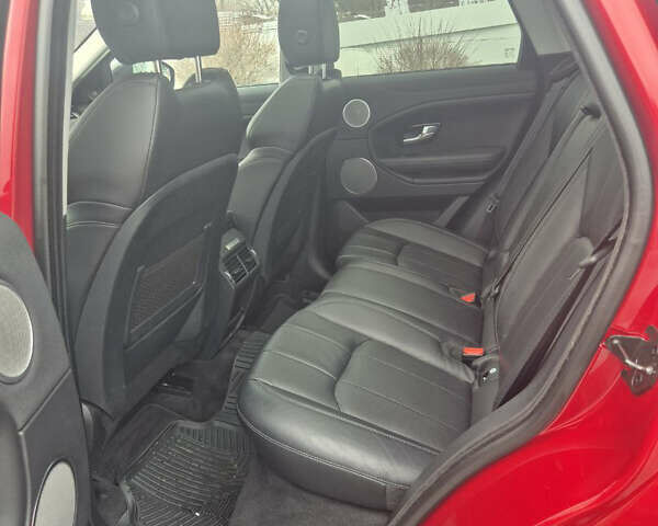 Красный Ленд Ровер Рендж Ровер Эвок, объемом двигателя 2.01 л и пробегом 118 тыс. км за 21900 $, фото 18 на Automoto.ua