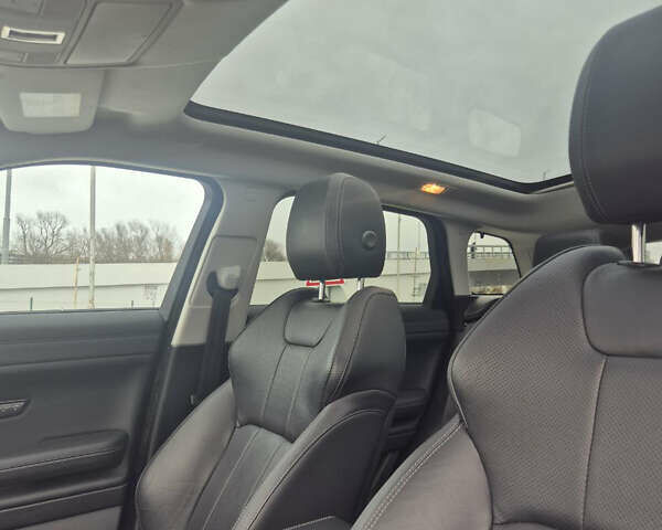 Красный Ленд Ровер Рендж Ровер Эвок, объемом двигателя 2.01 л и пробегом 118 тыс. км за 21900 $, фото 16 на Automoto.ua