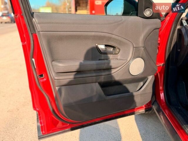Червоний Ленд Ровер Рендж Ровер Евок, об'ємом двигуна 2 л та пробігом 104 тис. км за 26790 $, фото 16 на Automoto.ua