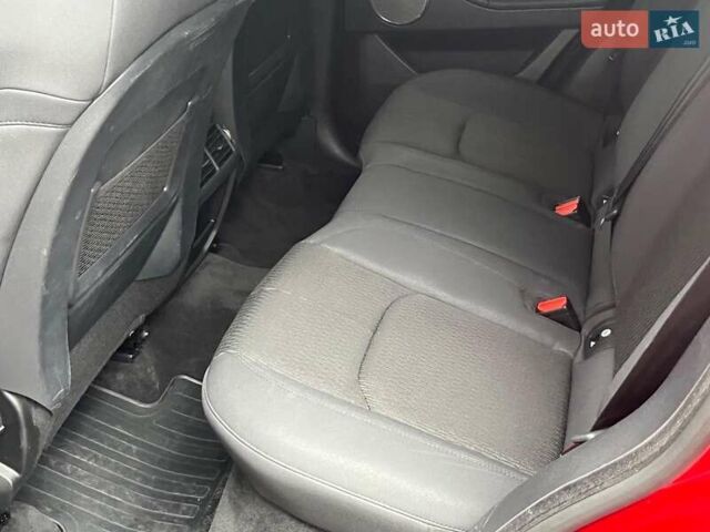 Червоний Ленд Ровер Рендж Ровер Евок, об'ємом двигуна 2 л та пробігом 97 тис. км за 22990 $, фото 25 на Automoto.ua