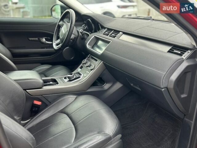 Красный Ленд Ровер Рендж Ровер Эвок, объемом двигателя 2 л и пробегом 118 тыс. км за 20200 $, фото 17 на Automoto.ua