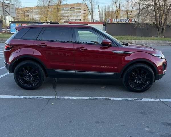 Червоний Ленд Ровер Рендж Ровер Евок, об'ємом двигуна 2 л та пробігом 97 тис. км за 26000 $, фото 4 на Automoto.ua