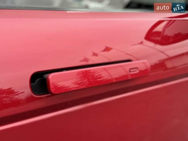 Красный Ленд Ровер Рендж Ровер Эвок, объемом двигателя 2 л и пробегом 38 тыс. км за 29900 $, фото 16 на Automoto.ua