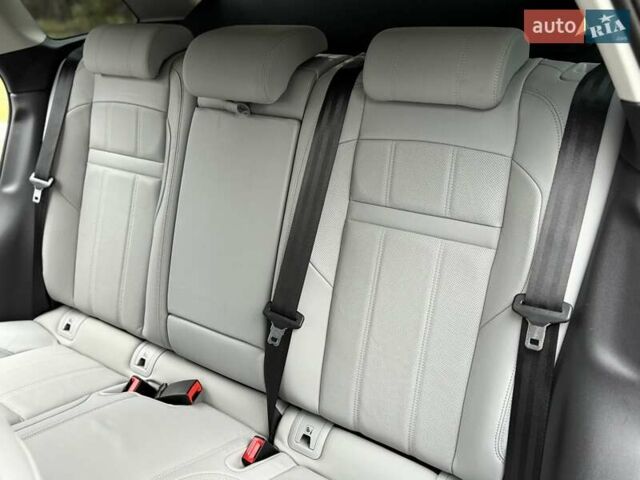 Красный Ленд Ровер Рендж Ровер Эвок, объемом двигателя 2 л и пробегом 38 тыс. км за 29900 $, фото 56 на Automoto.ua