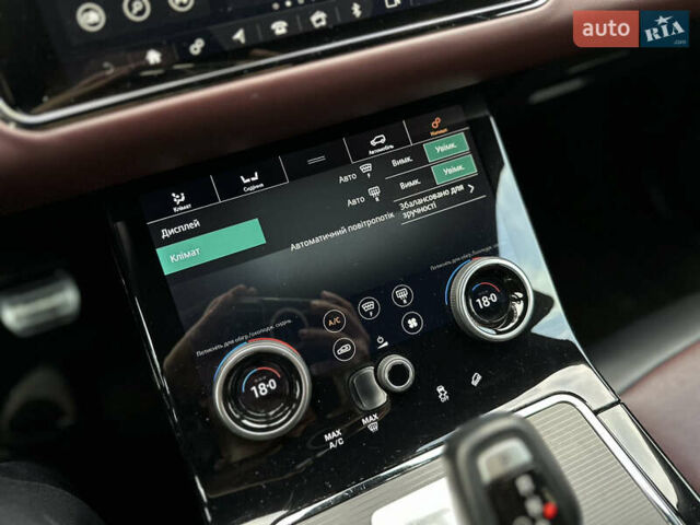 Червоний Ленд Ровер Рендж Ровер Евок, об'ємом двигуна 2 л та пробігом 63 тис. км за 39900 $, фото 65 на Automoto.ua