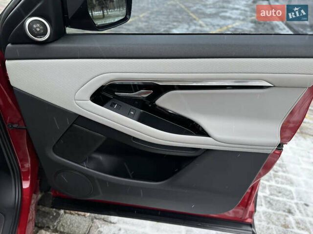 Красный Ленд Ровер Рендж Ровер Эвок, объемом двигателя 2 л и пробегом 95 тыс. км за 29999 $, фото 55 на Automoto.ua