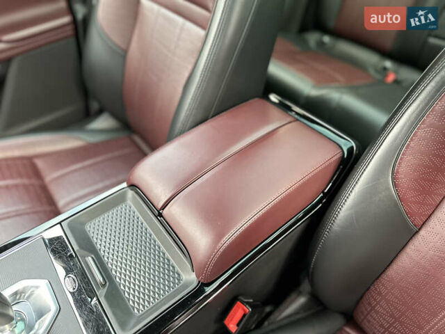 Червоний Ленд Ровер Рендж Ровер Евок, об'ємом двигуна 2 л та пробігом 63 тис. км за 39900 $, фото 50 на Automoto.ua