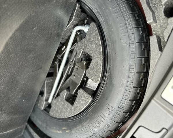 Червоний Ленд Ровер Рендж Ровер Евок, об'ємом двигуна 2 л та пробігом 63 тис. км за 39900 $, фото 87 на Automoto.ua