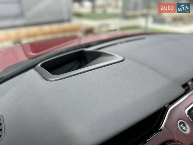 Червоний Ленд Ровер Рендж Ровер Евок, об'ємом двигуна 2 л та пробігом 63 тис. км за 39900 $, фото 46 на Automoto.ua