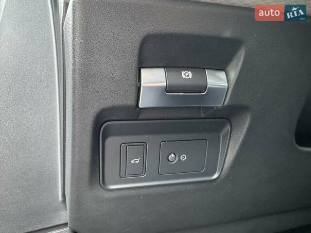 Красный Ленд Ровер Рендж Ровер Эвок, объемом двигателя 2 л и пробегом 38 тыс. км за 29900 $, фото 53 на Automoto.ua