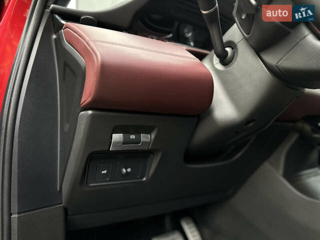 Червоний Ленд Ровер Рендж Ровер Евок, об'ємом двигуна 2 л та пробігом 63 тис. км за 39900 $, фото 45 на Automoto.ua