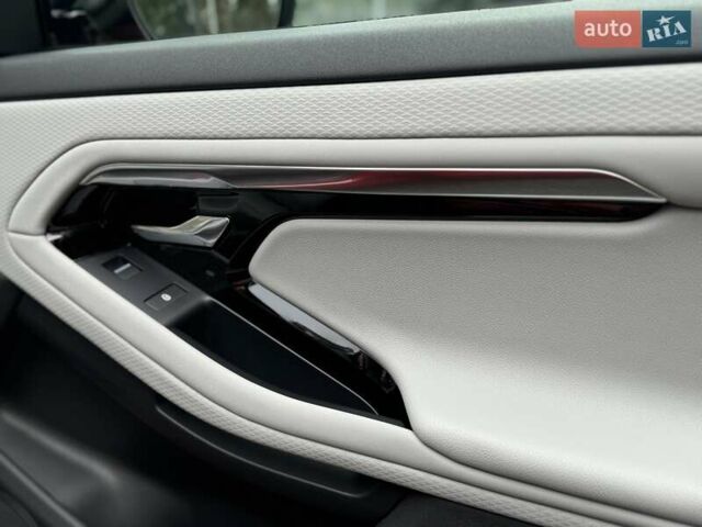 Красный Ленд Ровер Рендж Ровер Эвок, объемом двигателя 2 л и пробегом 38 тыс. км за 29900 $, фото 69 на Automoto.ua