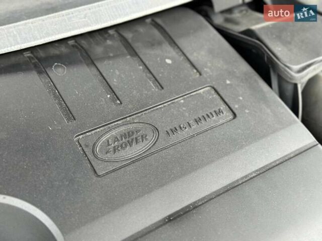 Красный Ленд Ровер Рендж Ровер Эвок, объемом двигателя 2 л и пробегом 38 тыс. км за 29900 $, фото 28 на Automoto.ua