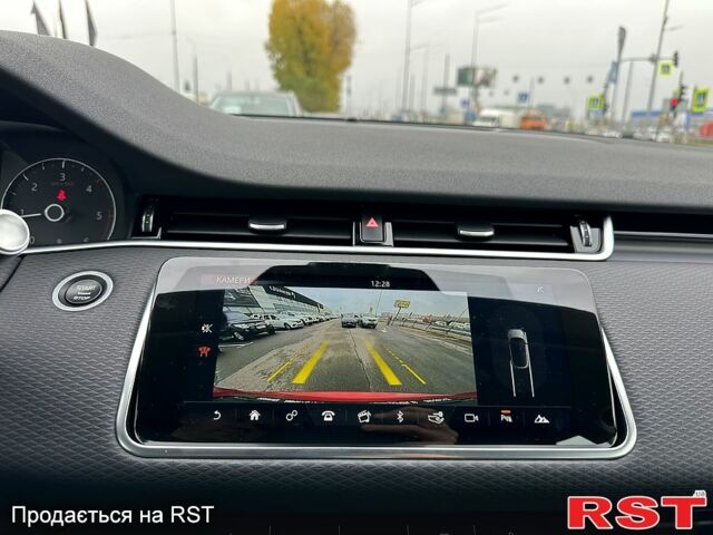 Червоний Ленд Ровер Рендж Ровер Евок, об'ємом двигуна 2 л та пробігом 8400 тис. км за 33389 $, фото 9 на Automoto.ua