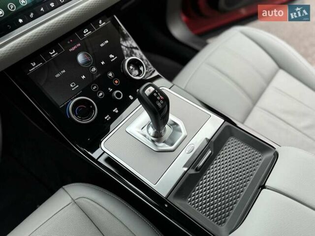 Красный Ленд Ровер Рендж Ровер Эвок, объемом двигателя 2 л и пробегом 38 тыс. км за 29900 $, фото 38 на Automoto.ua