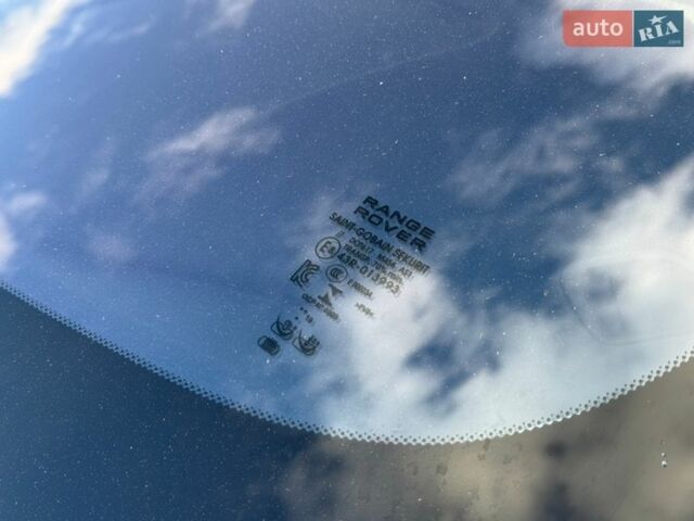 Червоний Ленд Ровер Рендж Ровер Евок, об'ємом двигуна 2 л та пробігом 83 тис. км за 30000 $, фото 19 на Automoto.ua