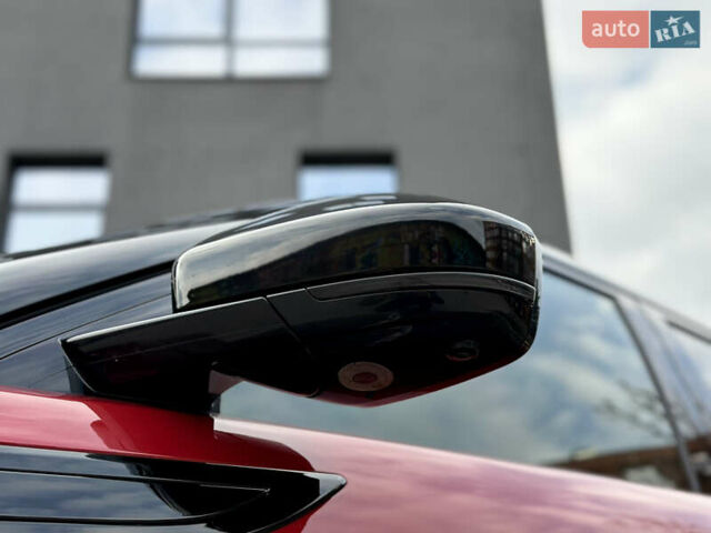 Червоний Ленд Ровер Рендж Ровер Евок, об'ємом двигуна 2 л та пробігом 63 тис. км за 39900 $, фото 35 на Automoto.ua