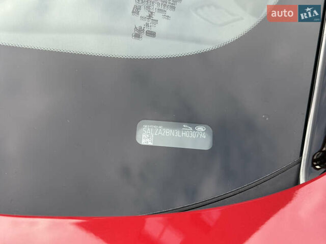 Червоний Ленд Ровер Рендж Ровер Евок, об'ємом двигуна 2 л та пробігом 63 тис. км за 39900 $, фото 31 на Automoto.ua