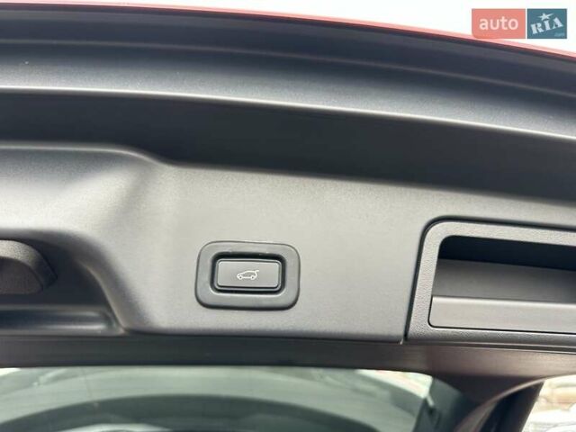 Красный Ленд Ровер Рендж Ровер Эвок, объемом двигателя 2 л и пробегом 84 тыс. км за 33900 $, фото 10 на Automoto.ua