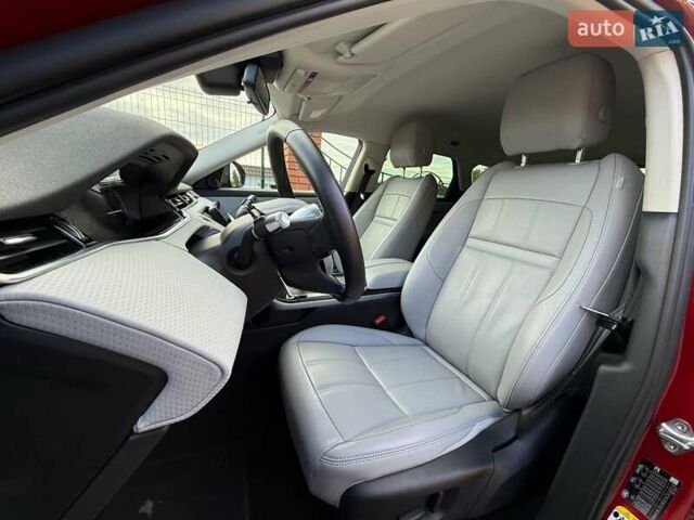 Красный Ленд Ровер Рендж Ровер Эвок, объемом двигателя 2 л и пробегом 35 тыс. км за 39900 $, фото 39 на Automoto.ua