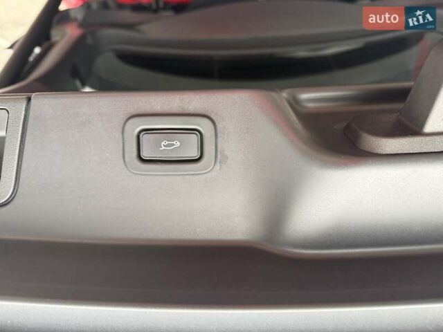 Червоний Ленд Ровер Рендж Ровер Евок, об'ємом двигуна 0 л та пробігом 86 тис. км за 30900 $, фото 50 на Automoto.ua