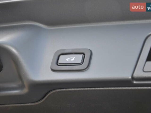 Червоний Ленд Ровер Рендж Ровер Евок, об'ємом двигуна 2 л та пробігом 35 тис. км за 39900 $, фото 39 на Automoto.ua