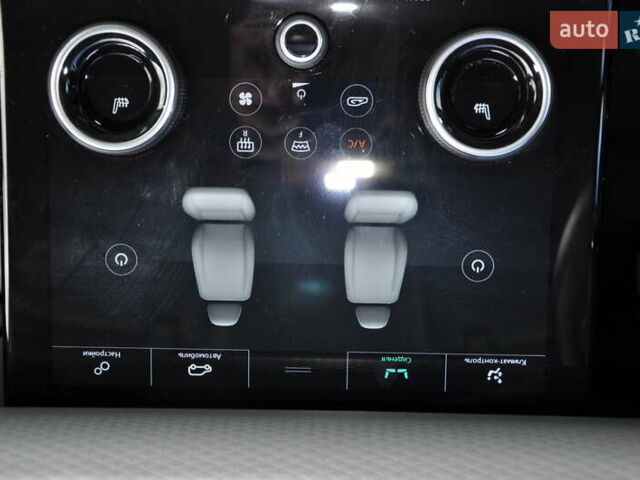 Червоний Ленд Ровер Рендж Ровер Евок, об'ємом двигуна 2 л та пробігом 35 тис. км за 39900 $, фото 20 на Automoto.ua