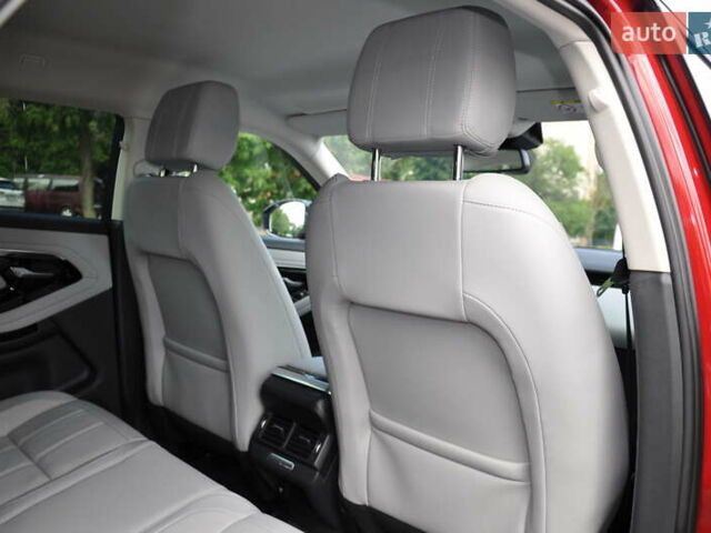 Красный Ленд Ровер Рендж Ровер Эвок, объемом двигателя 2 л и пробегом 35 тыс. км за 39900 $, фото 23 на Automoto.ua