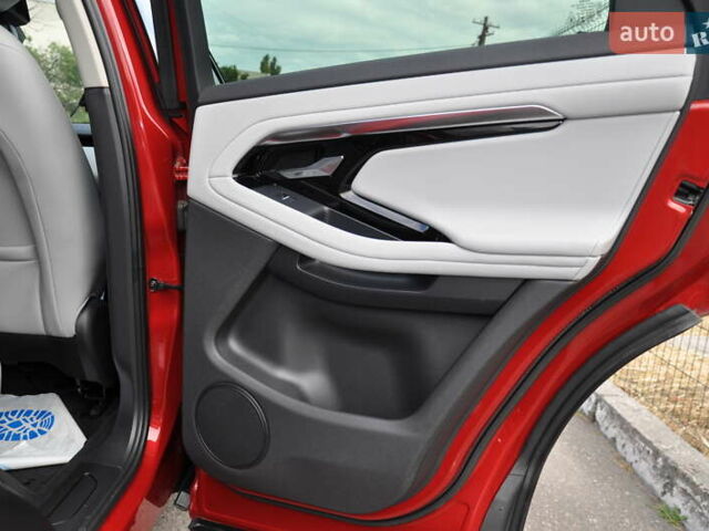 Красный Ленд Ровер Рендж Ровер Эвок, объемом двигателя 2 л и пробегом 35 тыс. км за 39900 $, фото 29 на Automoto.ua