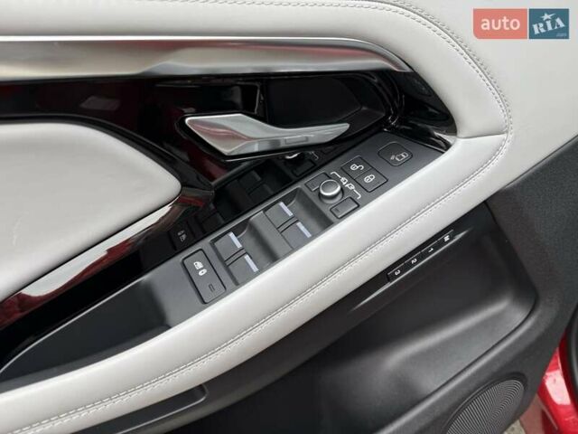 Червоний Ленд Ровер Рендж Ровер Евок, об'ємом двигуна 0 л та пробігом 86 тис. км за 30900 $, фото 18 на Automoto.ua