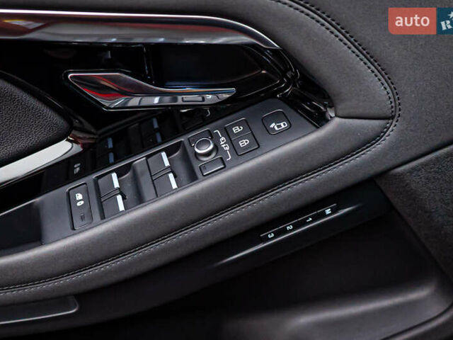 Красный Ленд Ровер Рендж Ровер Эвок, объемом двигателя 2 л и пробегом 77 тыс. км за 37799 $, фото 15 на Automoto.ua