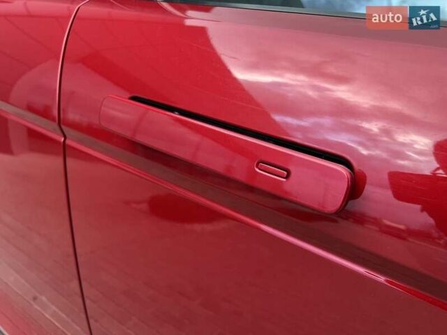 Красный Ленд Ровер Рендж Ровер Эвок, объемом двигателя 2 л и пробегом 64 тыс. км за 41300 $, фото 29 на Automoto.ua