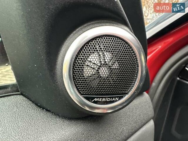 Червоний Ленд Ровер Рендж Ровер Евок, об'ємом двигуна 2 л та пробігом 32 тис. км за 45999 $, фото 22 на Automoto.ua