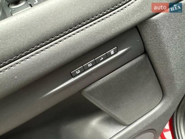 Червоний Ленд Ровер Рендж Ровер Евок, об'ємом двигуна 2 л та пробігом 32 тис. км за 45999 $, фото 19 на Automoto.ua