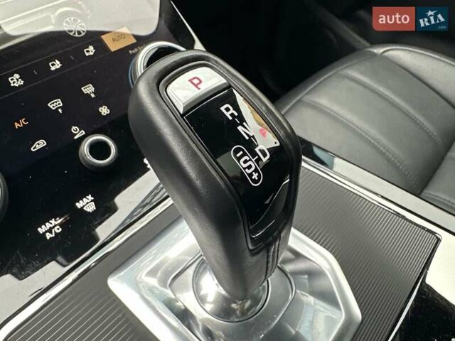 Червоний Ленд Ровер Рендж Ровер Евок, об'ємом двигуна 2 л та пробігом 32 тис. км за 45999 $, фото 40 на Automoto.ua