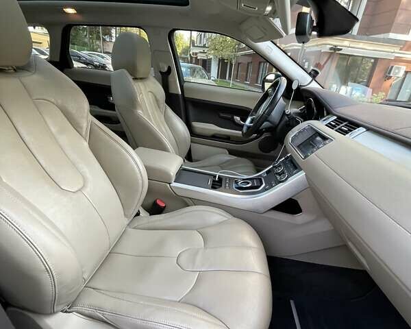 Ленд Ровер Рендж Ровер Эвок, объемом двигателя 2 л и пробегом 172 тыс. км за 20000 $, фото 12 на Automoto.ua