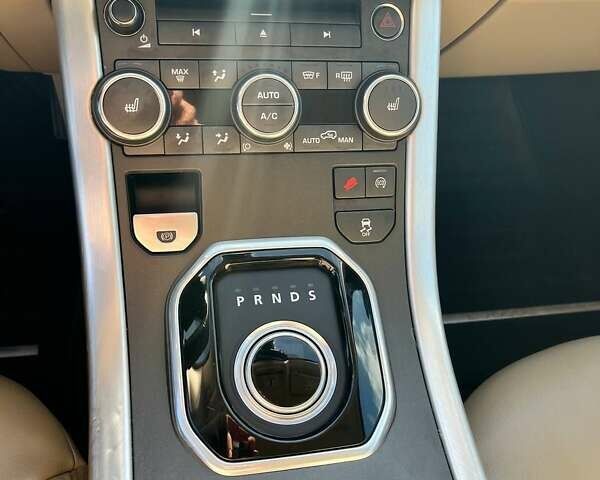 Ленд Ровер Рендж Ровер Евок 2015 у Рівному на Automoto.ua Ленд Ровер Рендж Ровер Евок, об'ємом двигуна 2 л та пробігом 178 тис. км за 14800 $, фото 18 на Automoto.ua