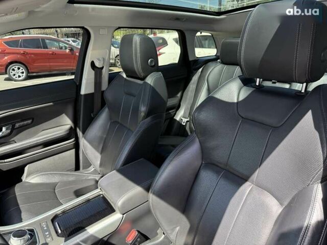 Ленд Ровер Рендж Ровер Эвок, объемом двигателя 2 л и пробегом 101 тыс. км за 20700 $, фото 19 на Automoto.ua
