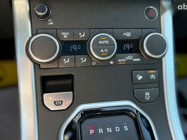 Ленд Ровер Рендж Ровер Евок 2017 у Львові на Automoto.ua Ленд Ровер Рендж Ровер Евок, об'ємом двигуна 2 л та пробігом 66 тис. км за 23300 $, фото 23 на Automoto.ua