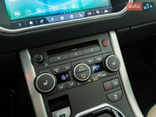 Ленд Ровер Рендж Ровер Евок, об'ємом двигуна 2 л та пробігом 67 тис. км за 24937 $, фото 16 на Automoto.ua