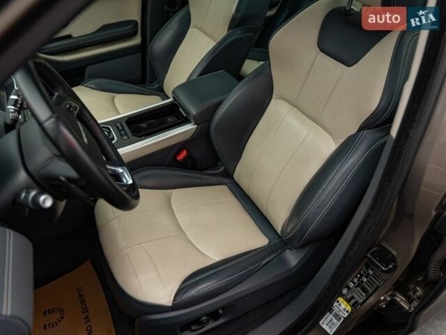 Ленд Ровер Рендж Ровер Евок, об'ємом двигуна 2 л та пробігом 67 тис. км за 24937 $, фото 8 на Automoto.ua