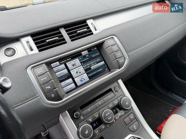 Жовтий Ленд Ровер Рендж Ровер Евок, об'ємом двигуна 2.18 л та пробігом 183 тис. км за 18750 $, фото 21 на Automoto.ua