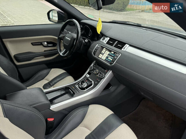 Жовтий Ленд Ровер Рендж Ровер Евок, об'ємом двигуна 2.18 л та пробігом 183 тис. км за 18950 $, фото 33 на Automoto.ua