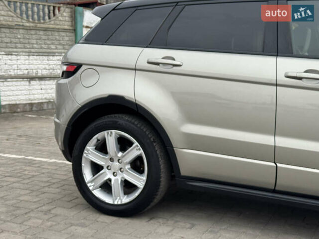 Жовтий Ленд Ровер Рендж Ровер Евок, об'ємом двигуна 2.18 л та пробігом 183 тис. км за 18950 $, фото 15 на Automoto.ua