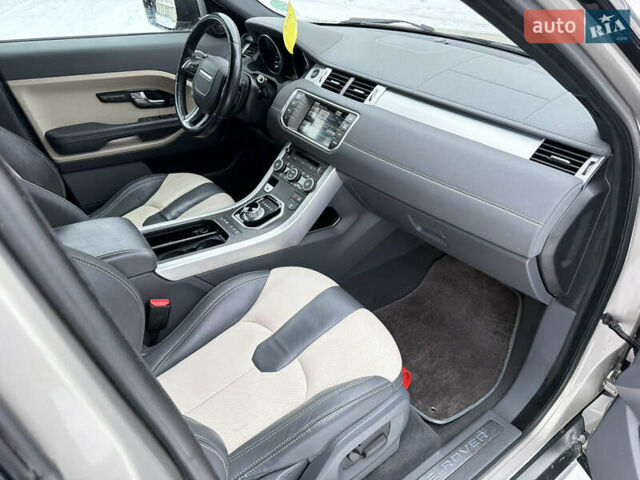 Жовтий Ленд Ровер Рендж Ровер Евок, об'ємом двигуна 2.18 л та пробігом 183 тис. км за 18750 $, фото 22 на Automoto.ua